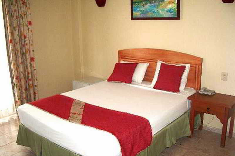 Flamboyan Hotel Kuta Lombok Esterno foto