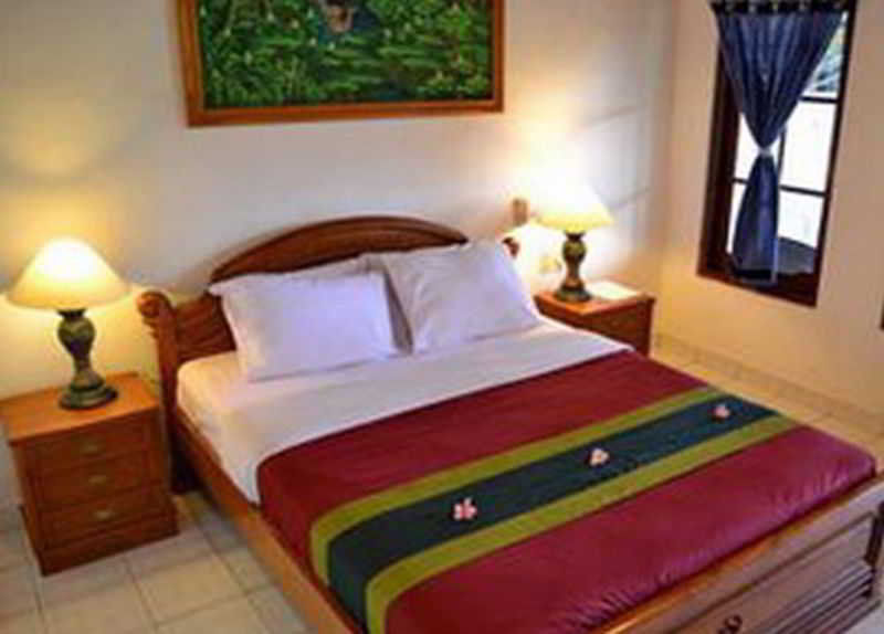 Flamboyan Hotel Kuta Lombok Esterno foto