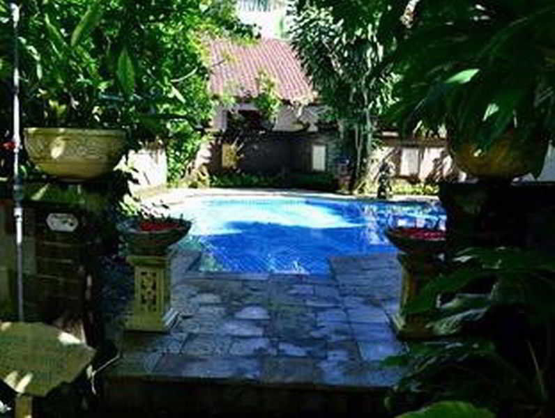 Flamboyan Hotel Kuta Lombok Esterno foto