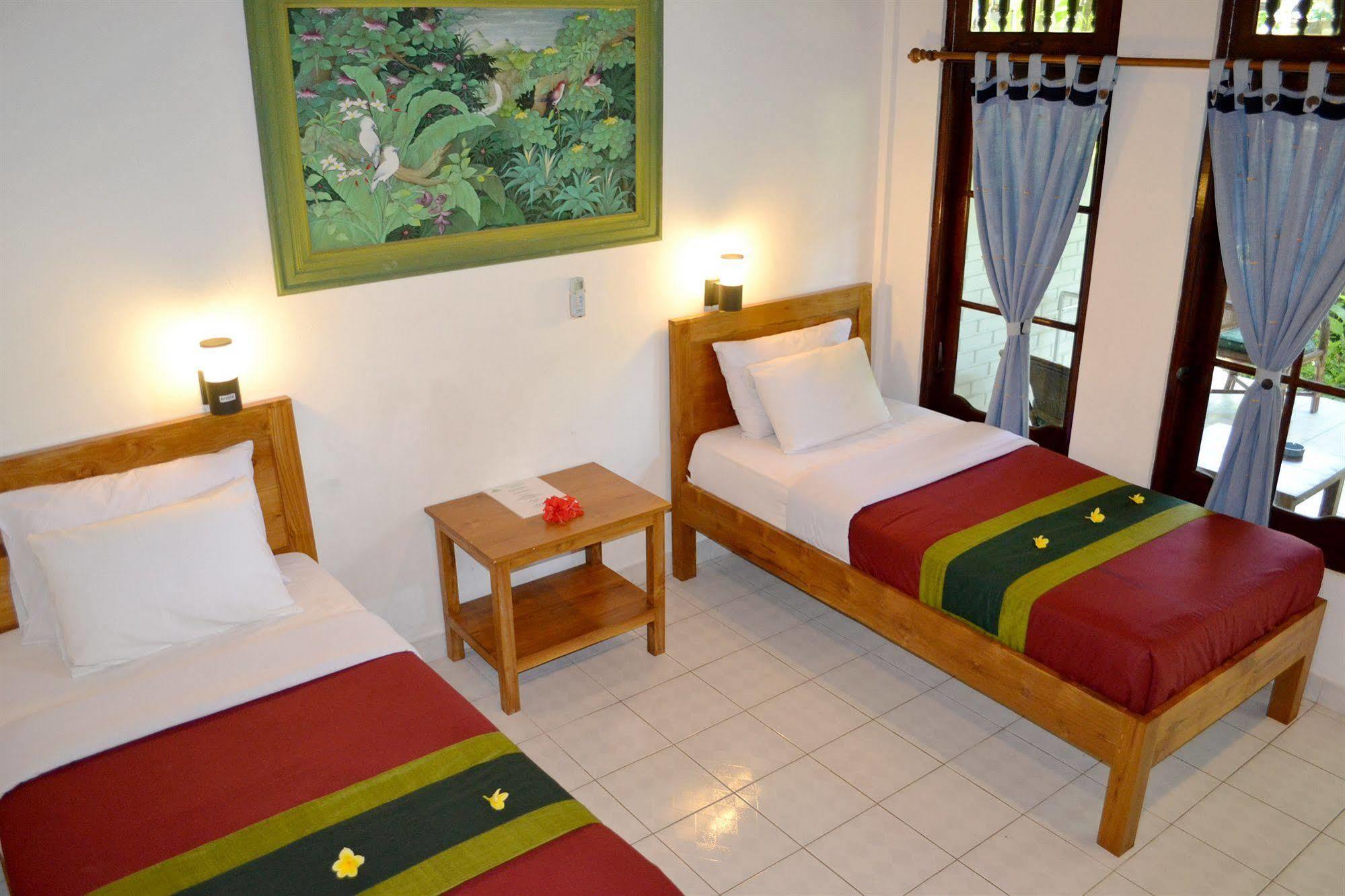 Flamboyan Hotel Kuta Lombok Esterno foto