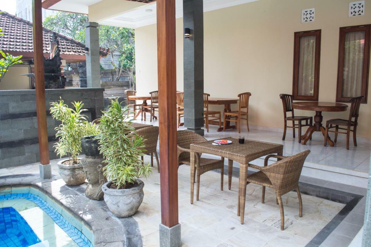 Flamboyan Hotel Kuta Lombok Esterno foto