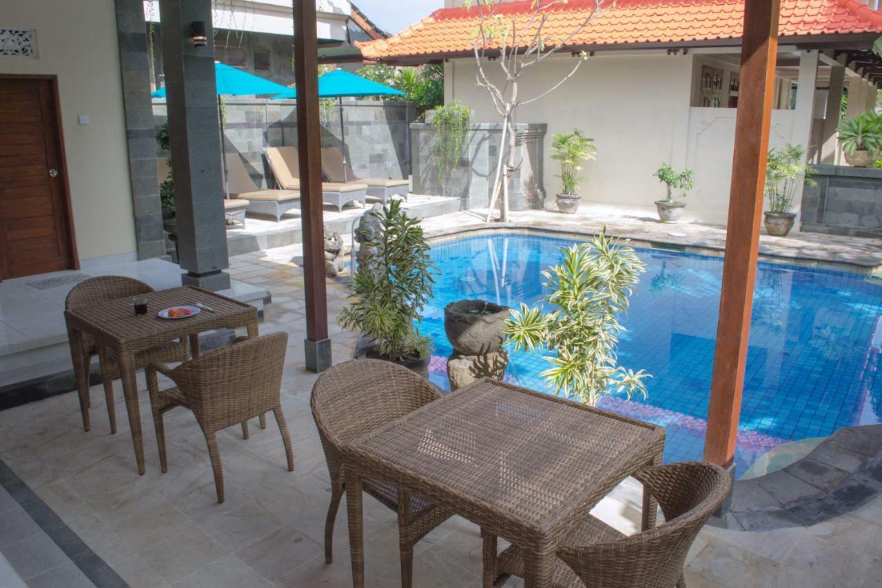 Flamboyan Hotel Kuta Lombok Esterno foto